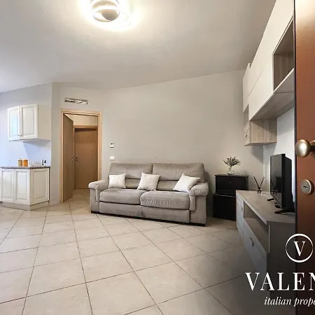 Valente Properties Casa Con Giardino