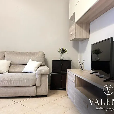Apartment Valente Properties Casa Con Giardino